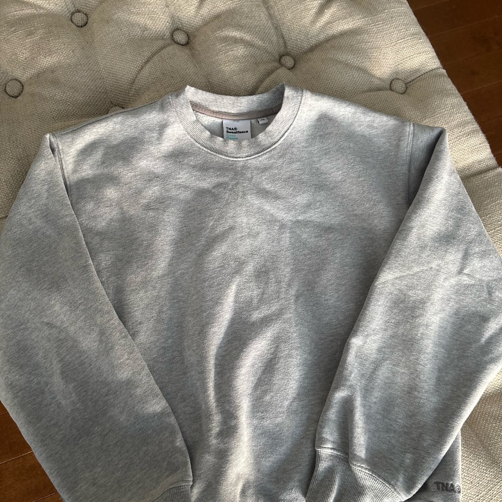 Heather Chrome TNA Crew neck